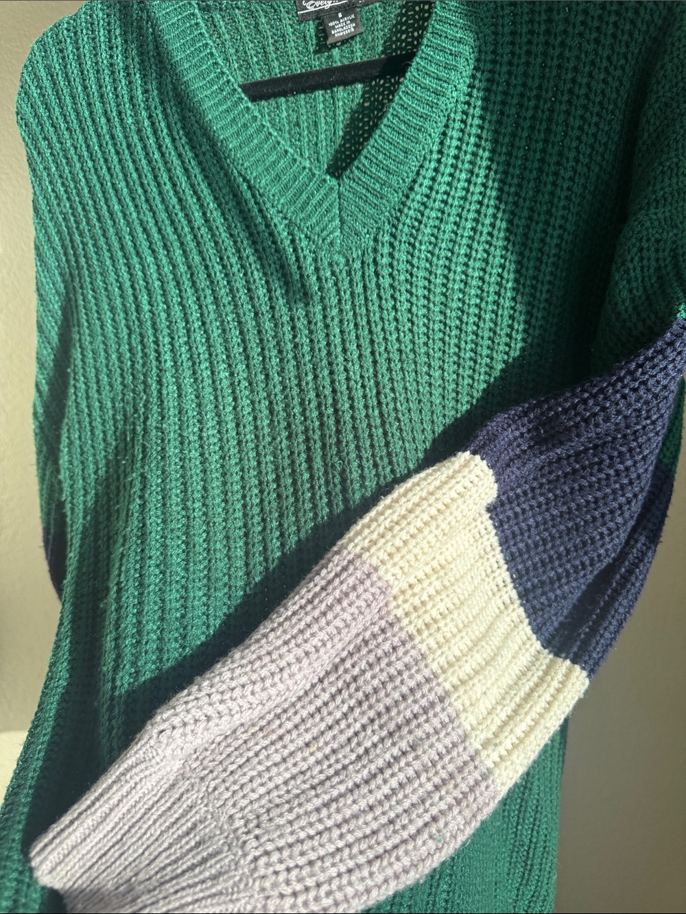 Green V-Neck Knit Sweater with Colorblock Sleeves
